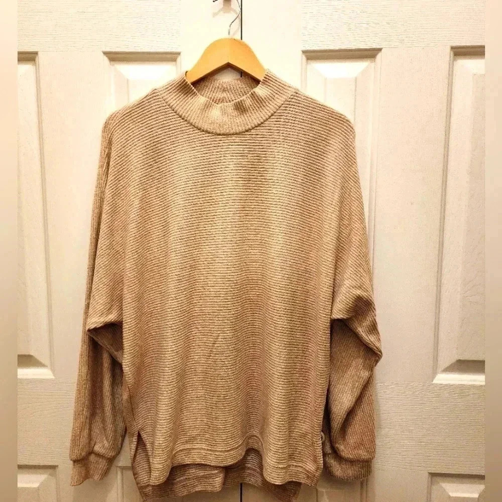 Banana Repeblic Brushed Marled MockNeck Sweater- Size Medium- NWOT 🤎